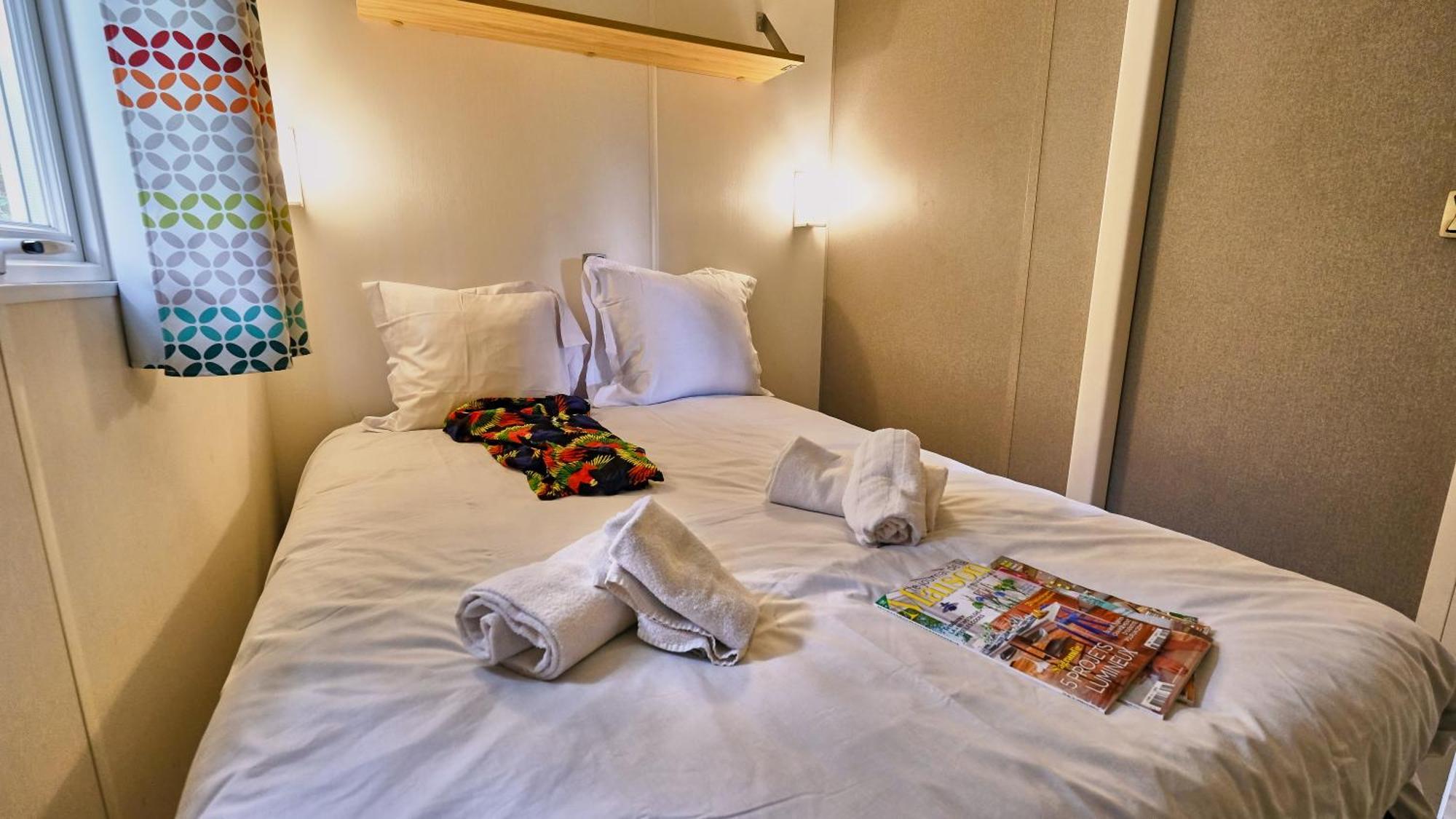 Camping De La Vallee Heureuse Orgon Ngoại thất bức ảnh