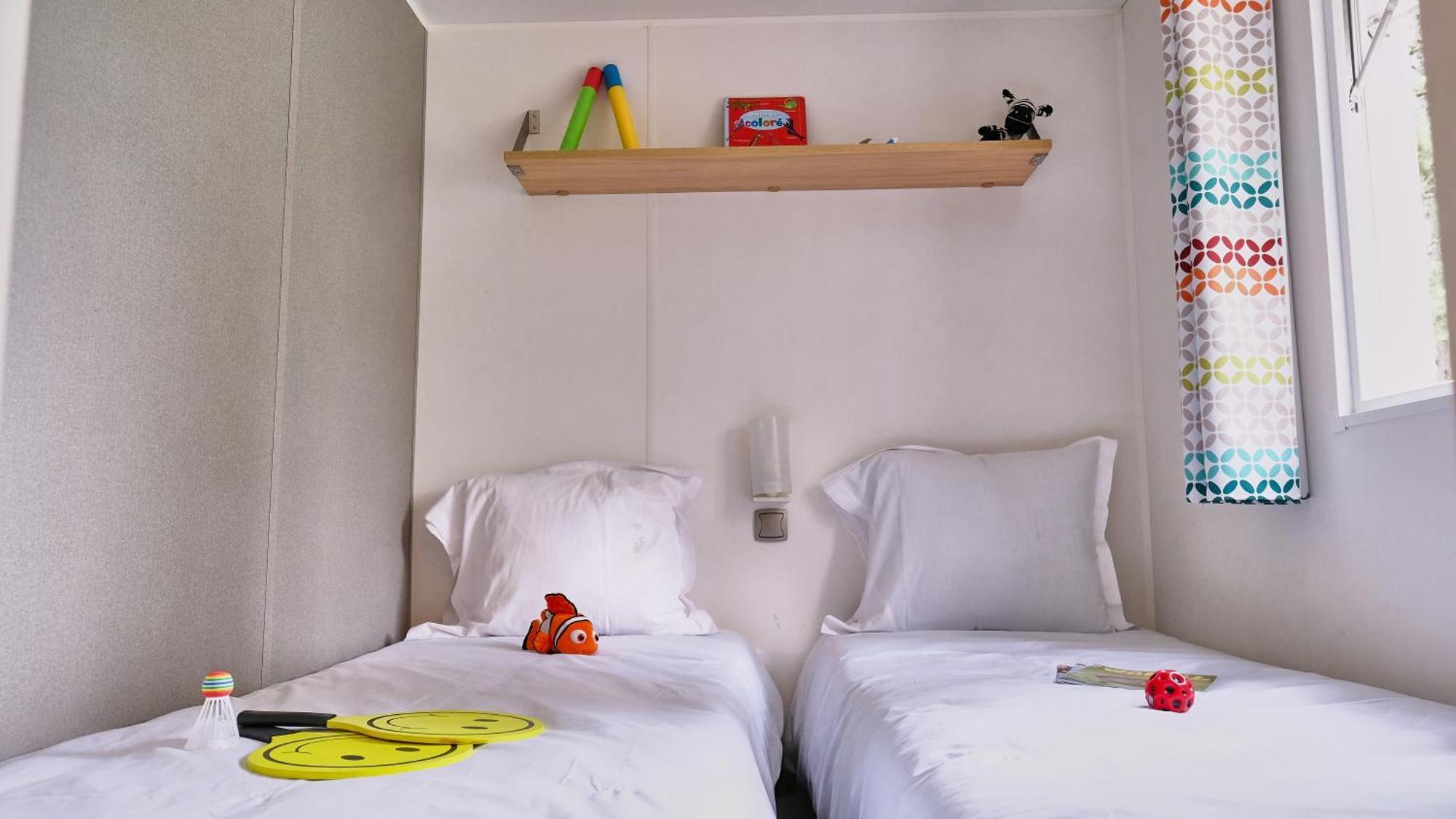 Camping De La Vallee Heureuse Orgon Ngoại thất bức ảnh